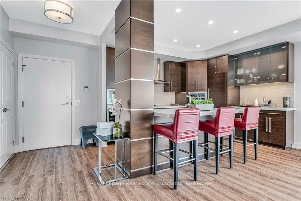 1, Hurontario, Port Credit, Mississauga