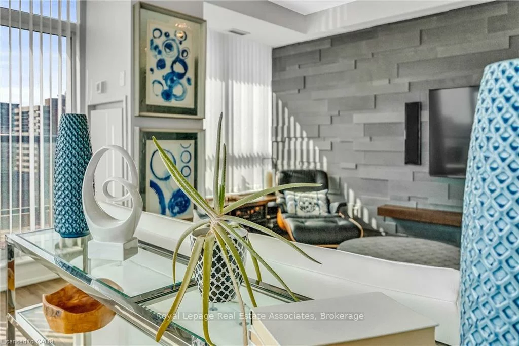 1, Hurontario, Port Credit, Mississauga