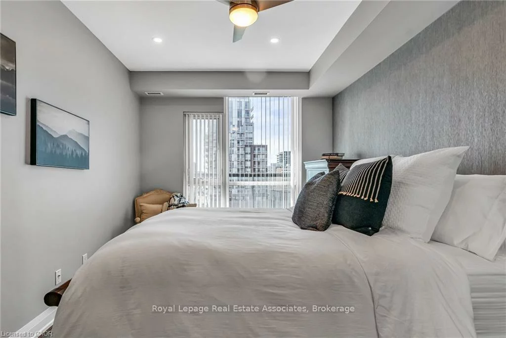 1, Hurontario, Port Credit, Mississauga