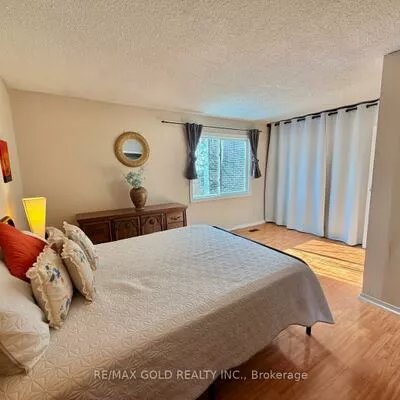 7707, Darcel, Malton, Mississauga