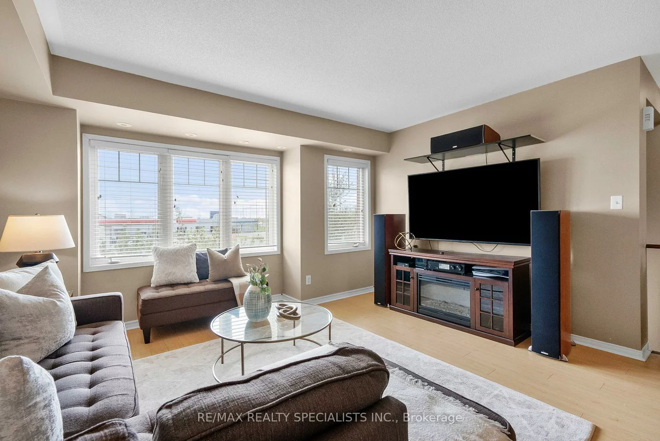 3985, Eglinton, Churchill Meadows, Mississauga