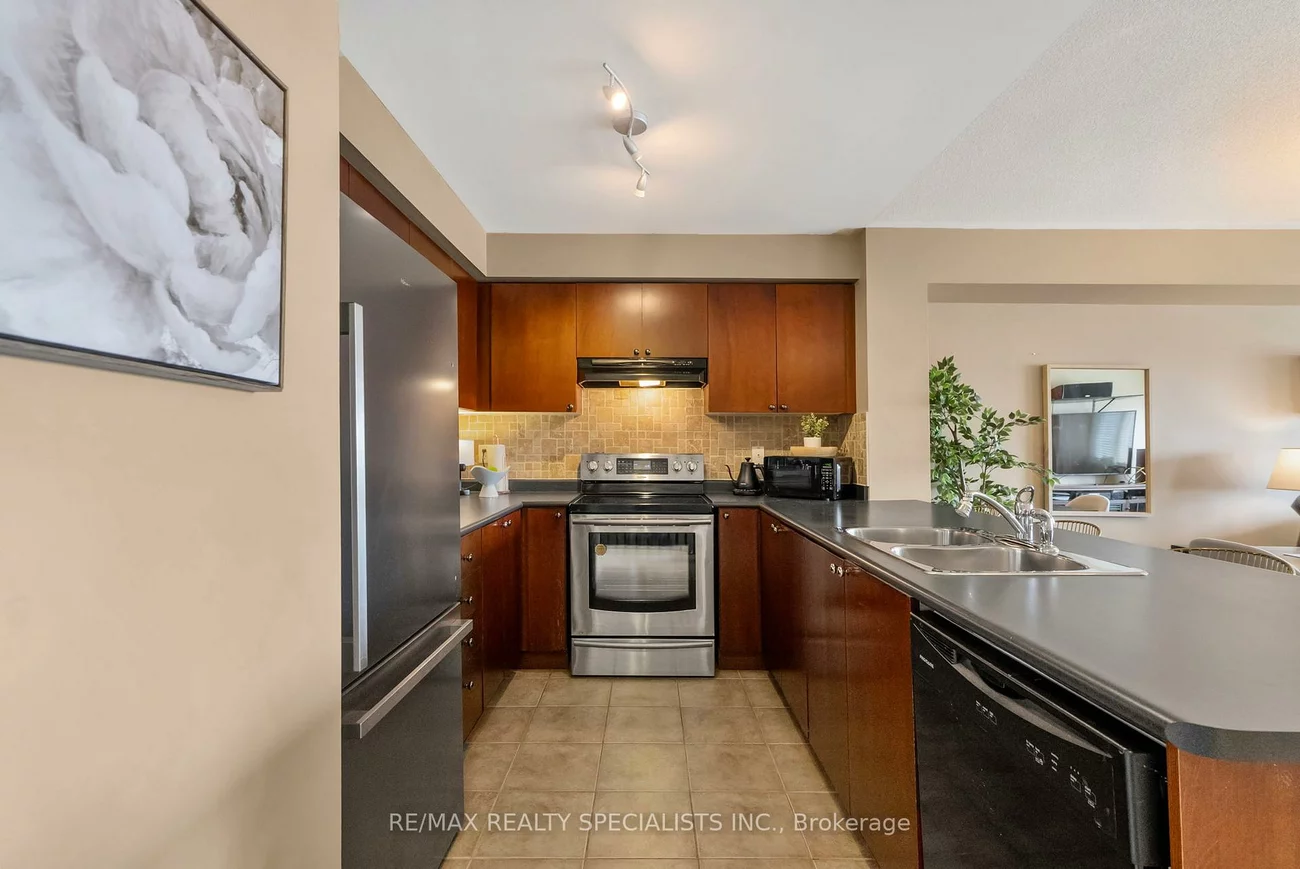 3985, Eglinton, Churchill Meadows, Mississauga