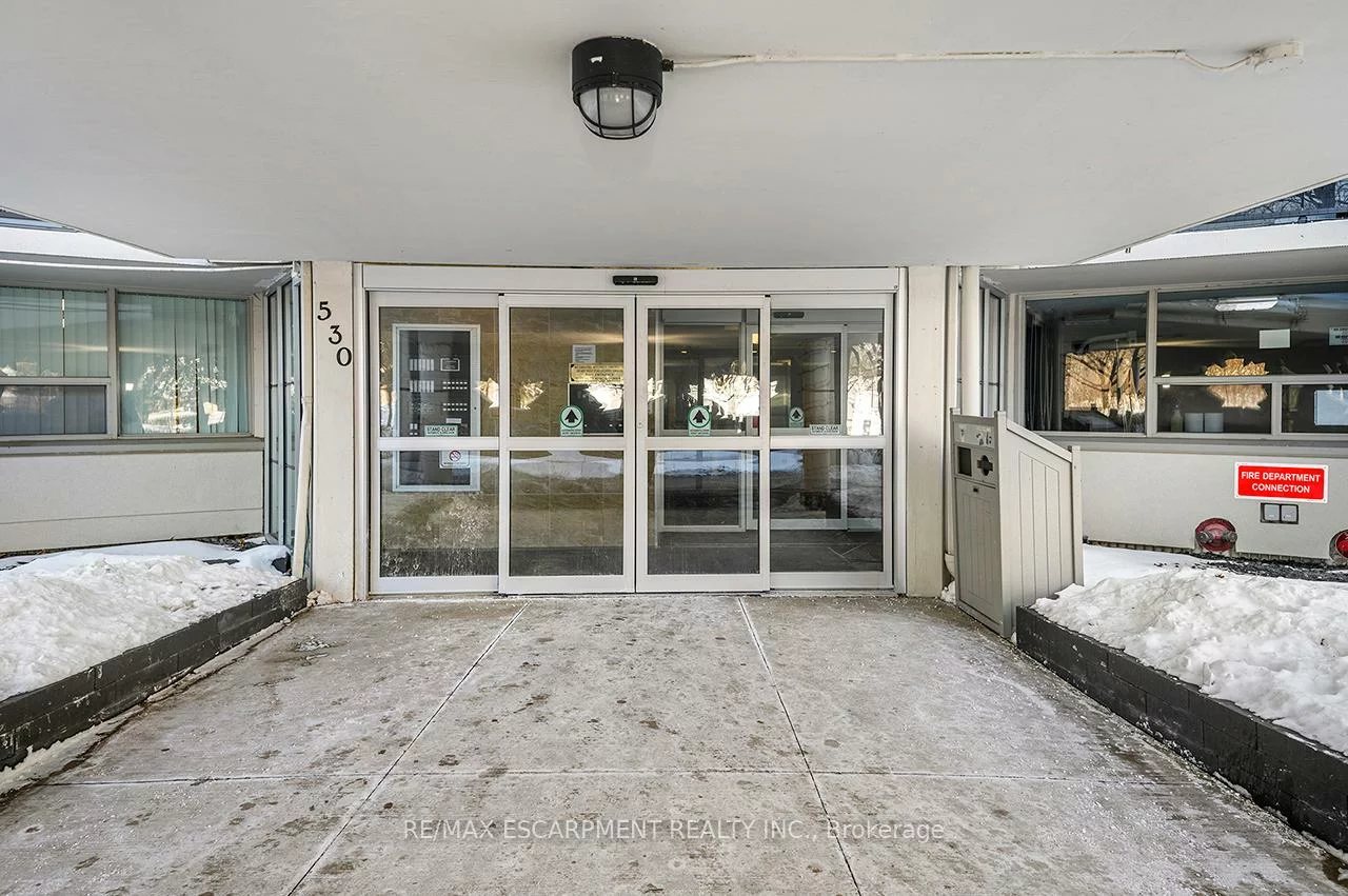 530, Lolita, Mississauga Valleys, Mississauga