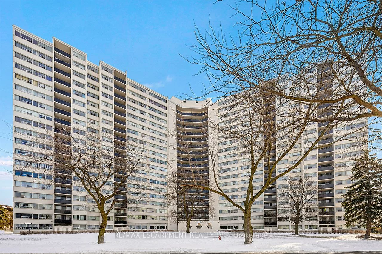 530, Lolita, Mississauga Valleys, Mississauga