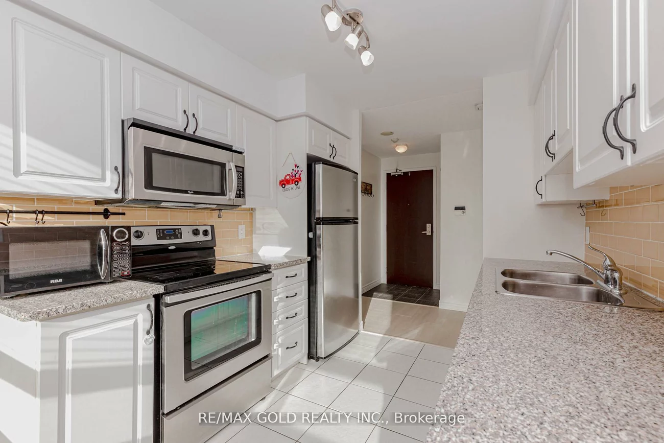 208, Enfield, City Centre, Mississauga