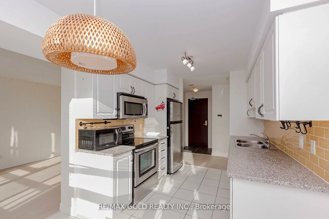 208, Enfield, City Centre, Mississauga