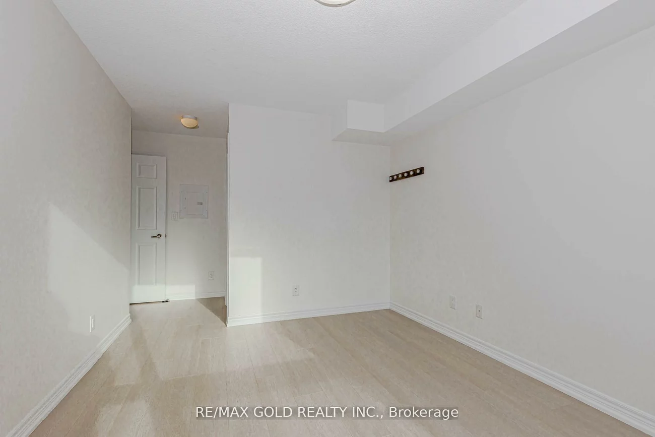 208, Enfield, City Centre, Mississauga