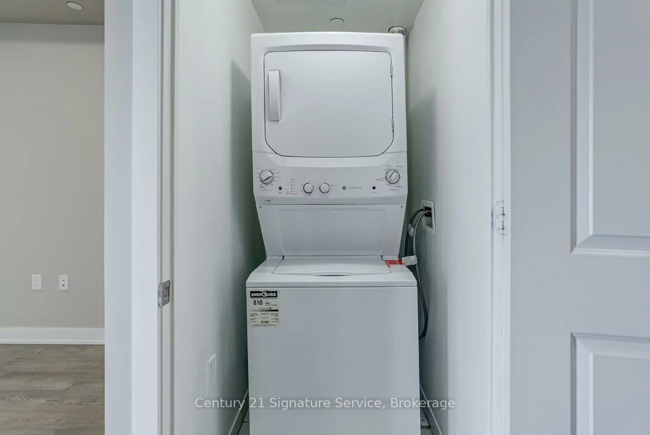 4677, Glen Erin, Central Erin Mills, Mississauga