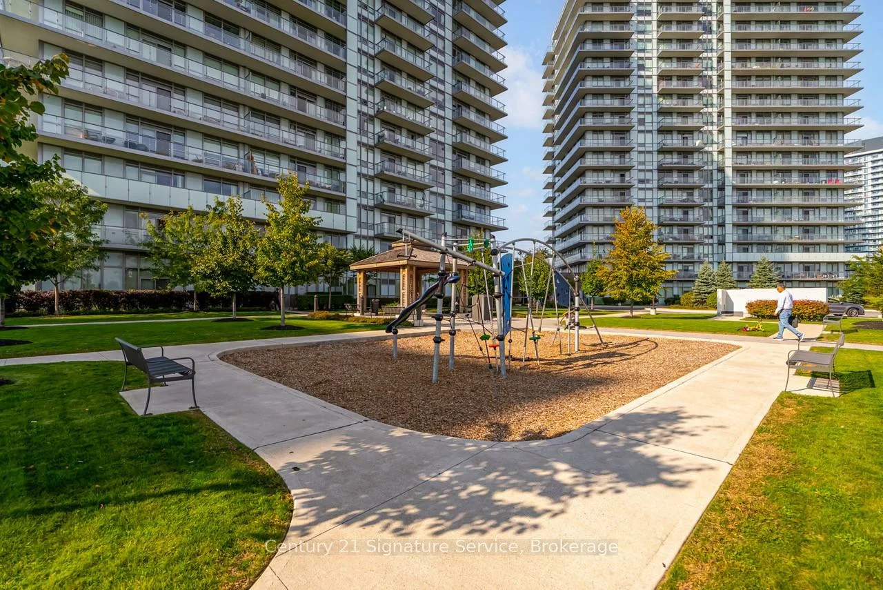4677, Glen Erin, Central Erin Mills, Mississauga