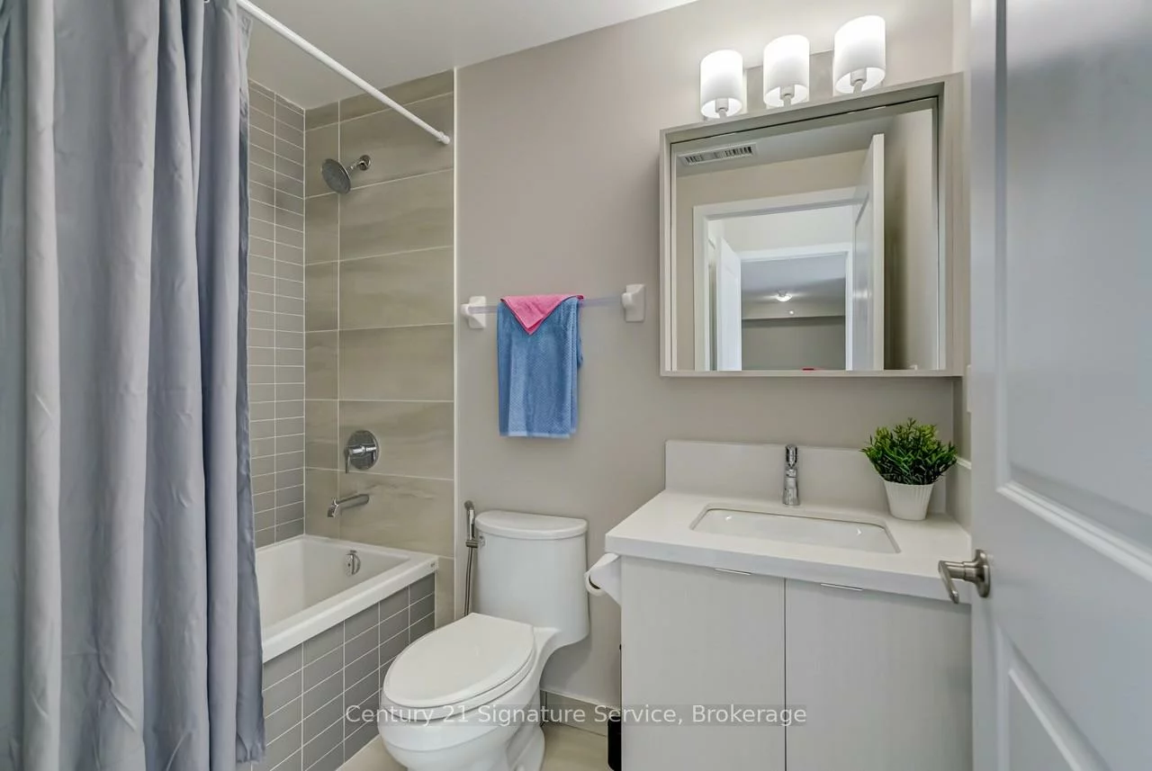 4677, Glen Erin, Central Erin Mills, Mississauga