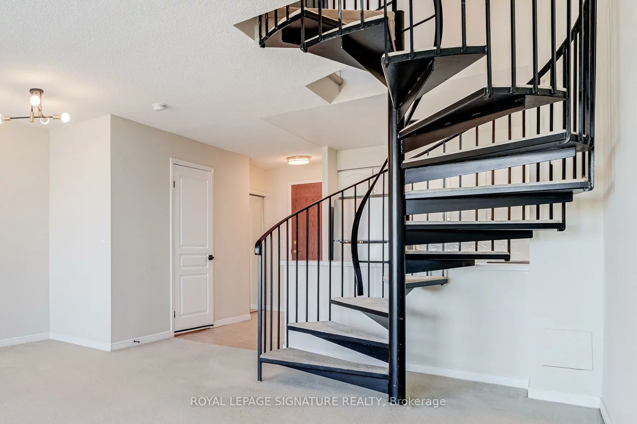 2545, Erin Centre, Central Erin Mills, Mississauga