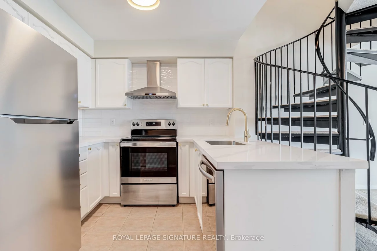 2545, Erin Centre, Central Erin Mills, Mississauga