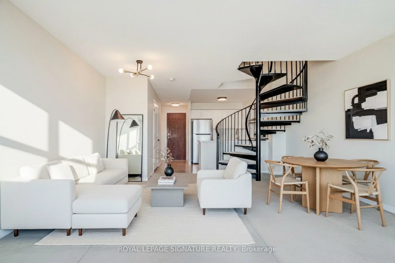 2545, Erin Centre, Central Erin Mills, Mississauga