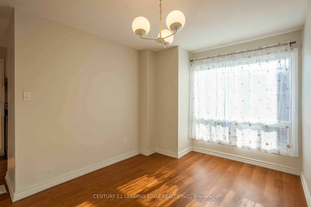 915, Inverhouse, Clarkson, Mississauga