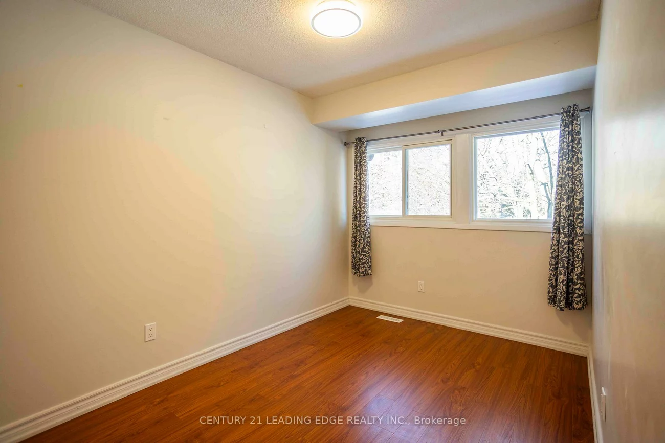 915, Inverhouse, Clarkson, Mississauga