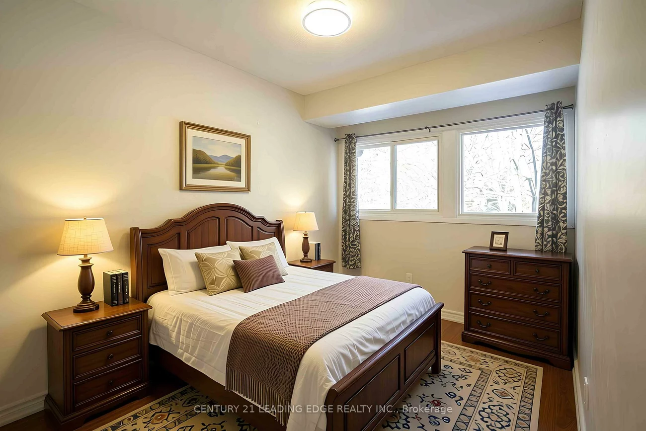 915, Inverhouse, Clarkson, Mississauga