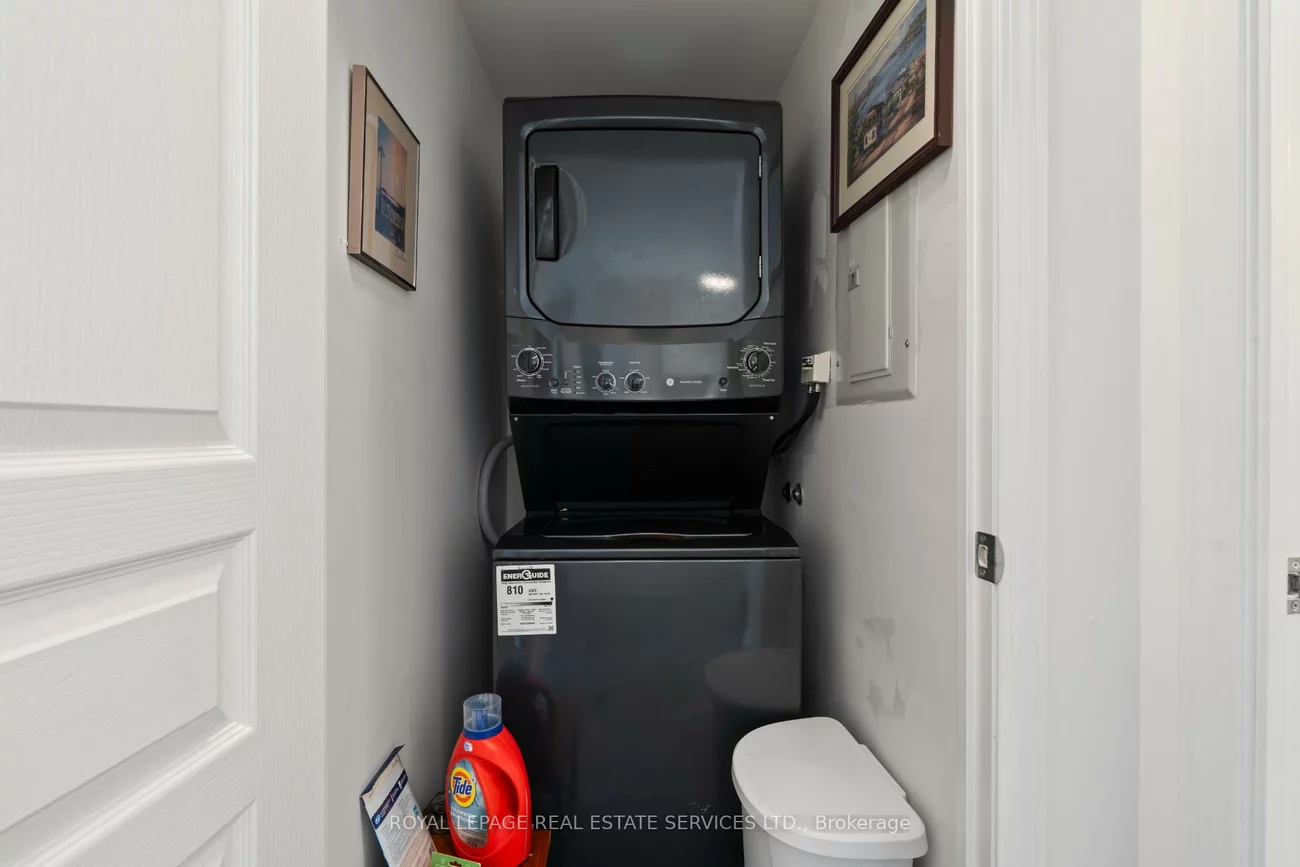 4879, Kimbermount, Central Erin Mills, Mississauga