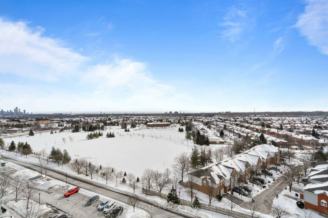 4879, Kimbermount, Central Erin Mills, Mississauga