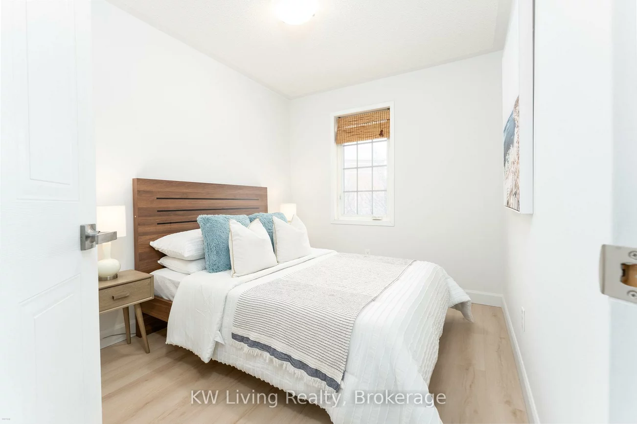 180, Forum, Hurontario, Mississauga