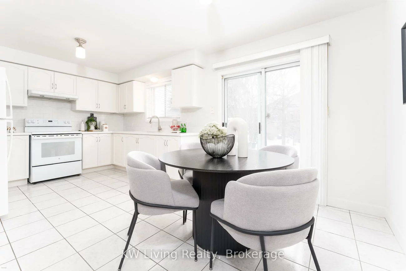 180, Forum, Hurontario, Mississauga