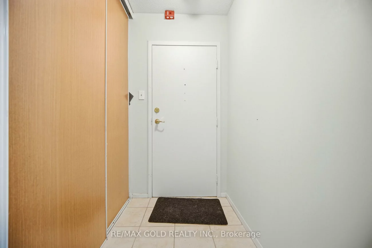 3533, Derry, Malton, Mississauga