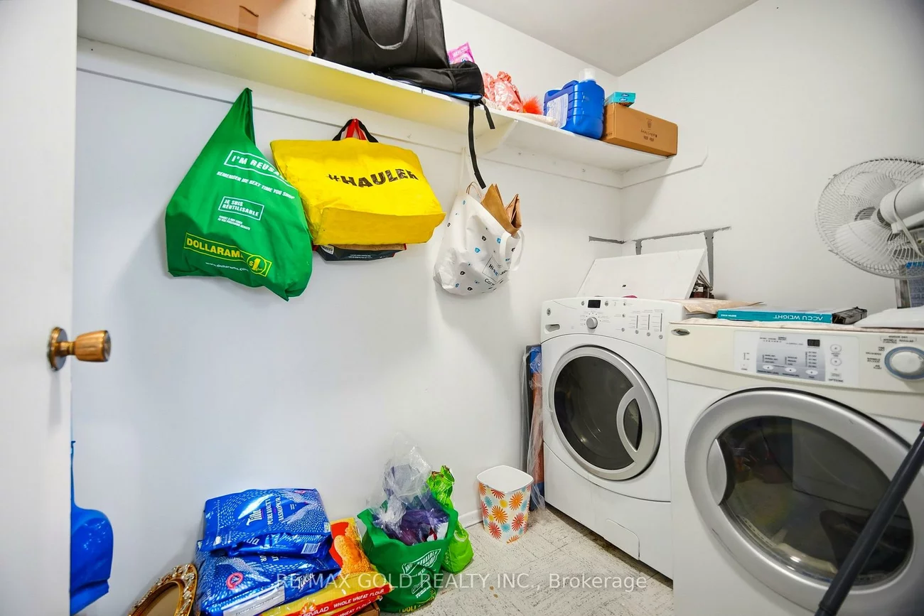 3533, Derry, Malton, Mississauga