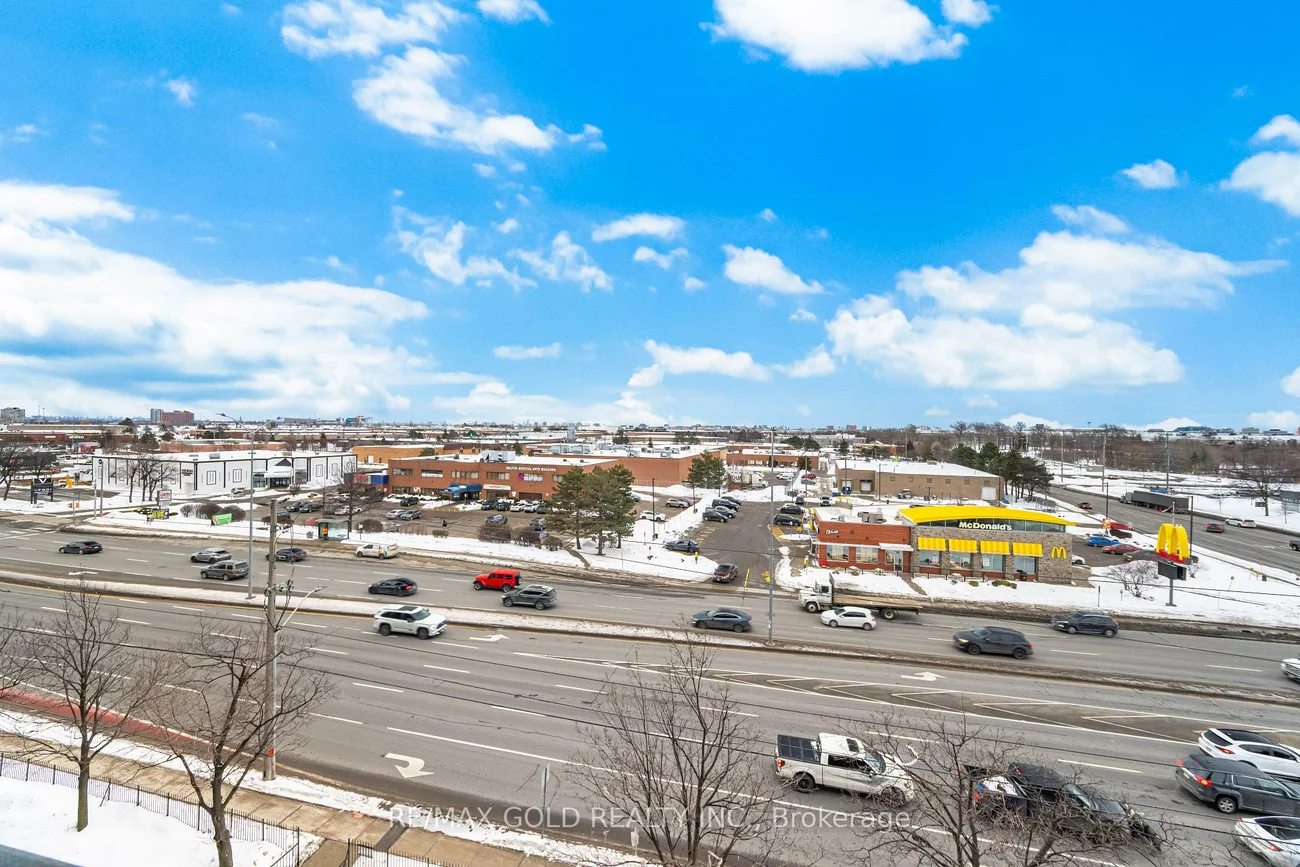 3533, Derry, Malton, Mississauga