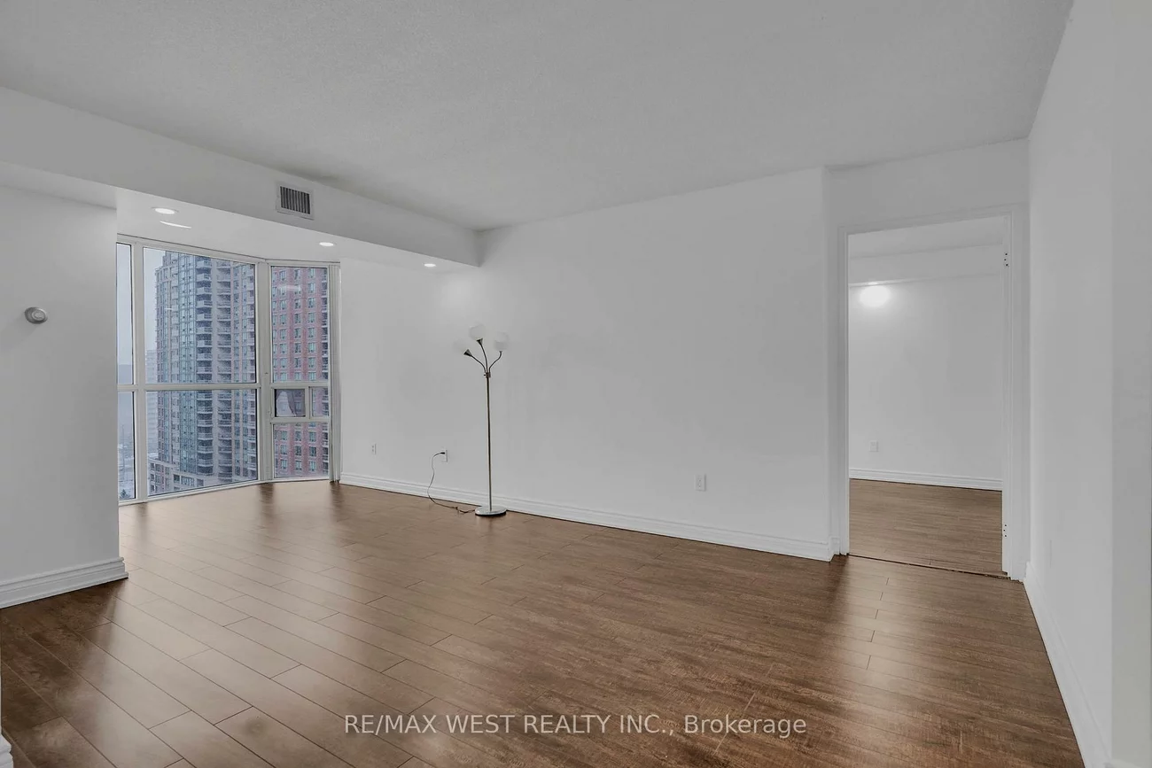 285, Enfield, City Centre, Mississauga