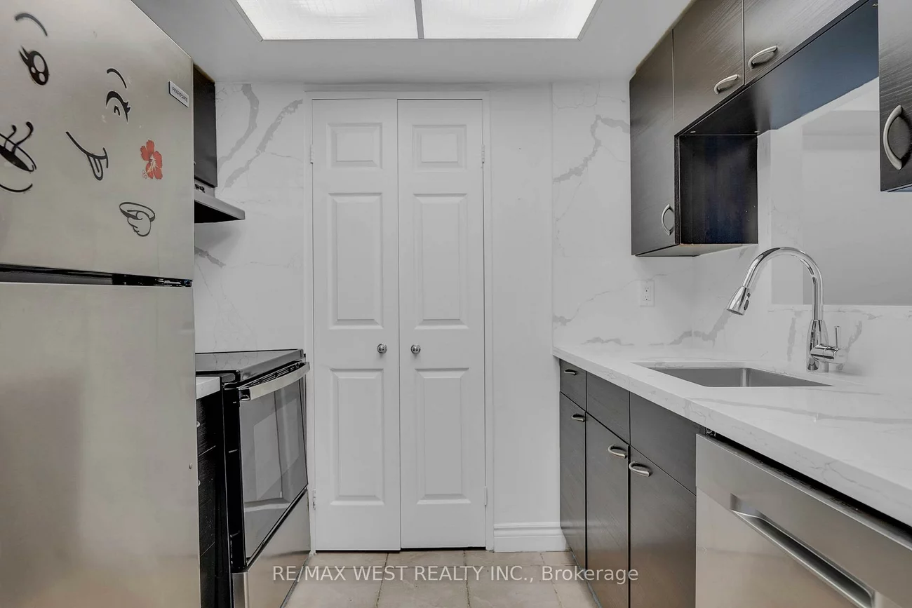 285, Enfield, City Centre, Mississauga