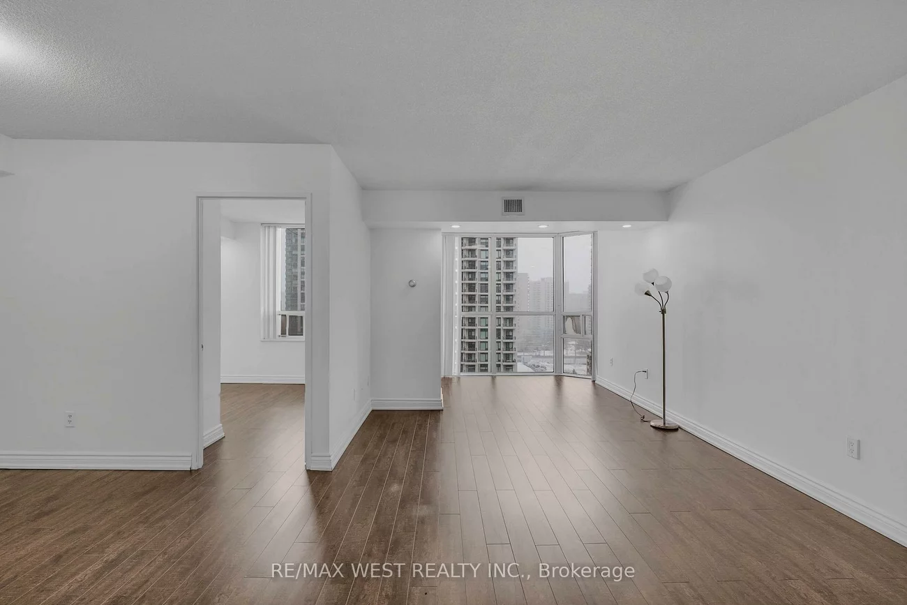 285, Enfield, City Centre, Mississauga