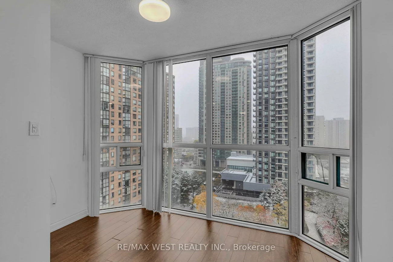 285, Enfield, City Centre, Mississauga