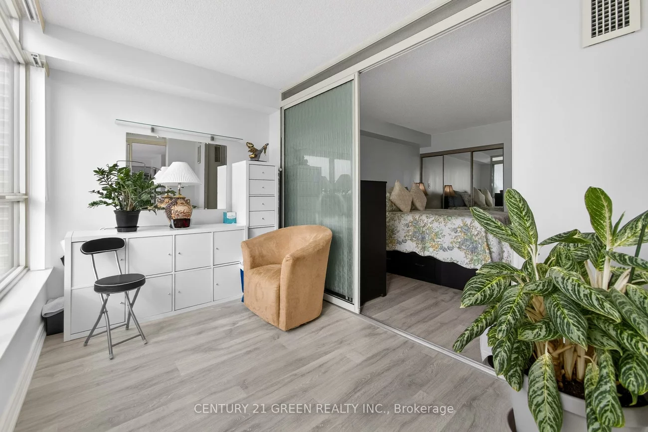 55, Elm, City Centre, Mississauga