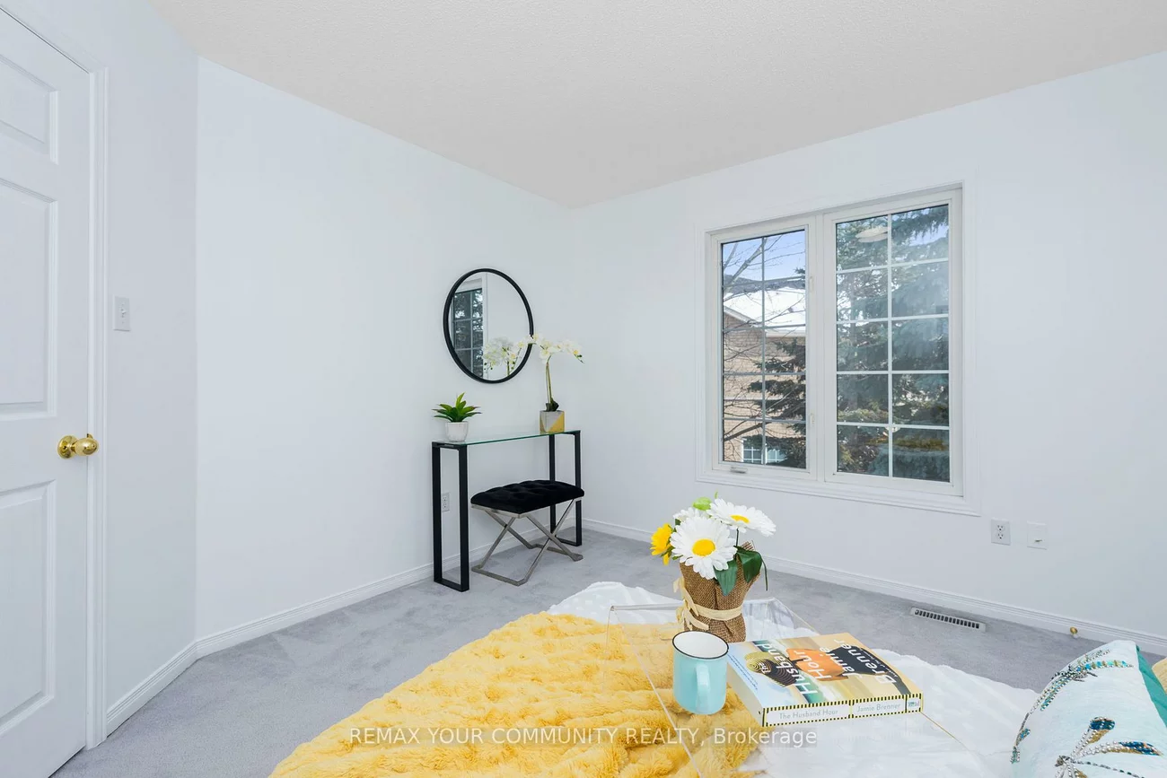 7115, Rexwood, Malton, Mississauga