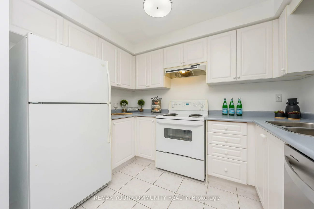 7115, Rexwood, Malton, Mississauga