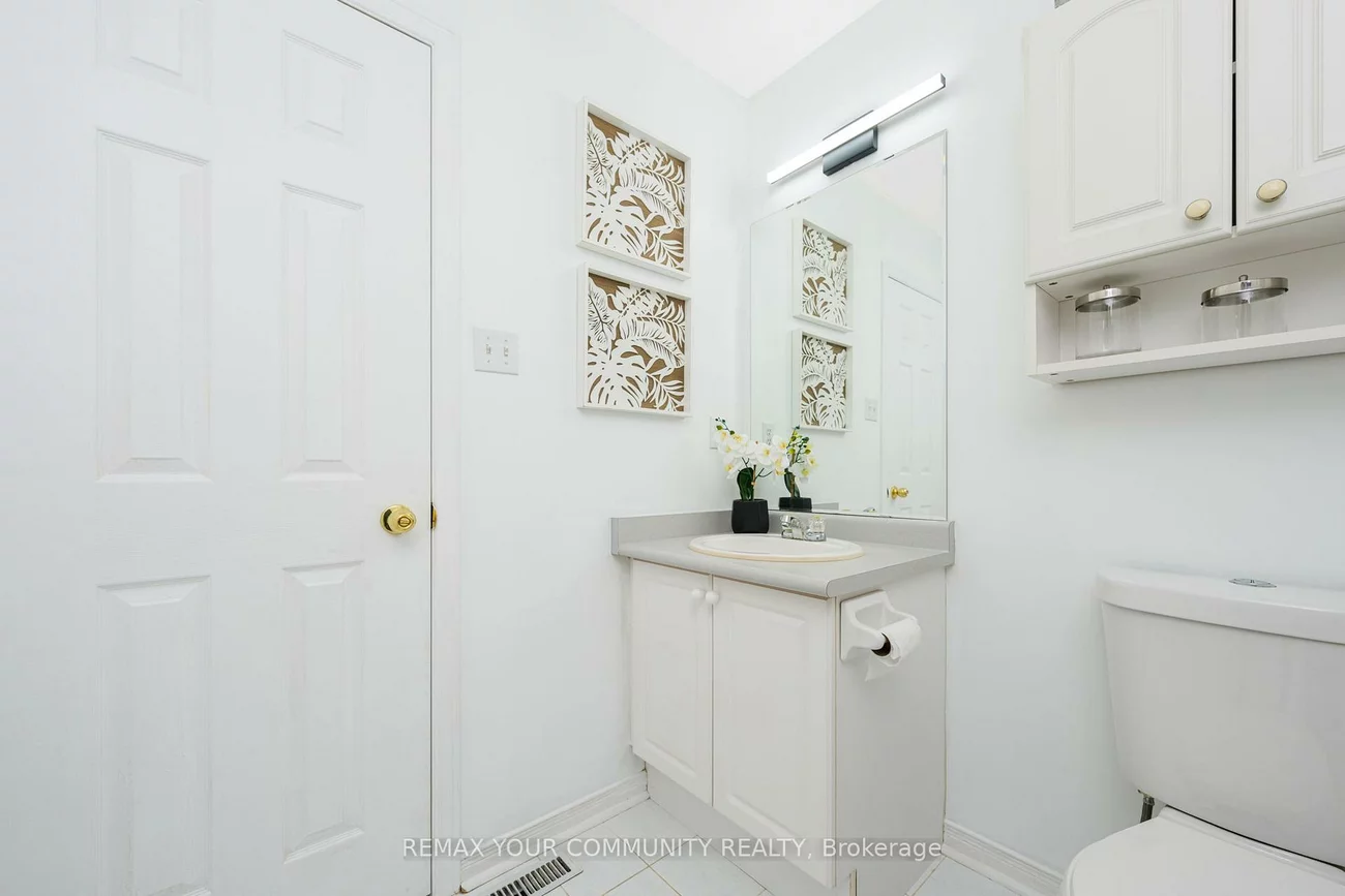 7115, Rexwood, Malton, Mississauga