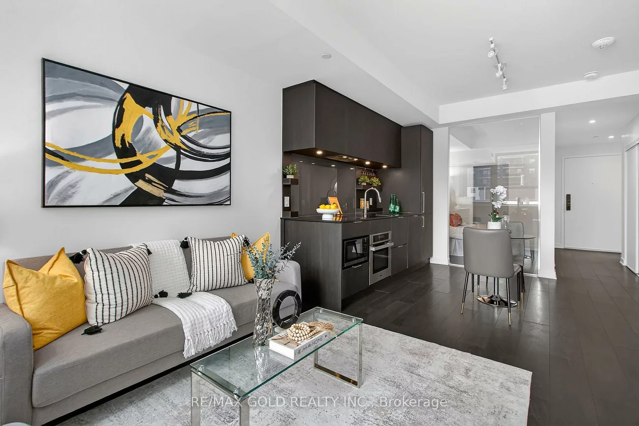 28, Ann, Port Credit, Mississauga