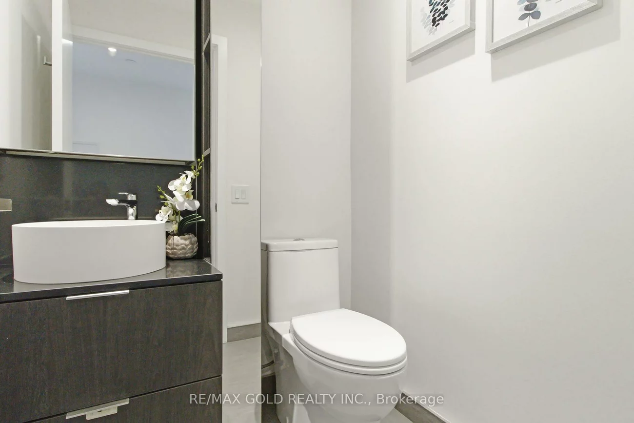 28, Ann, Port Credit, Mississauga