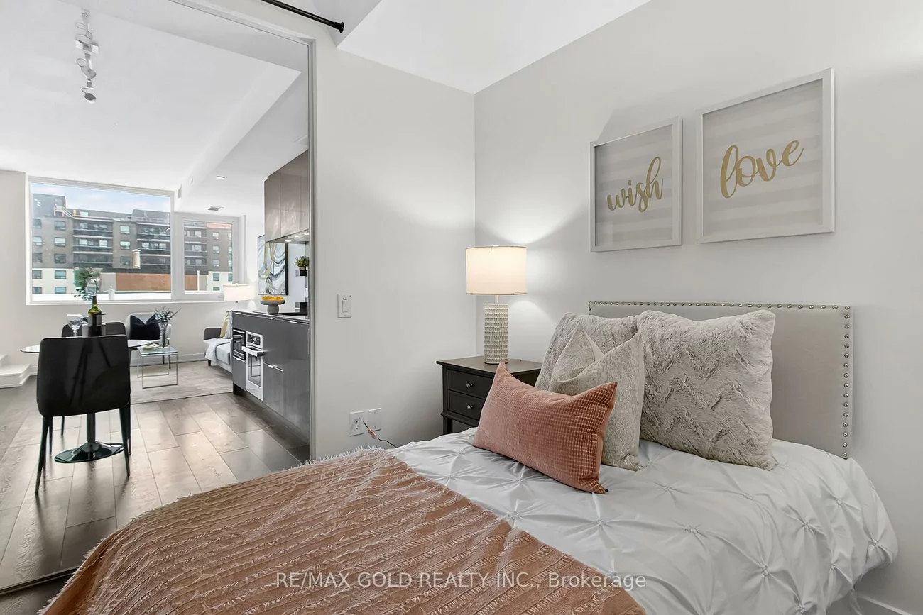 28, Ann, Port Credit, Mississauga