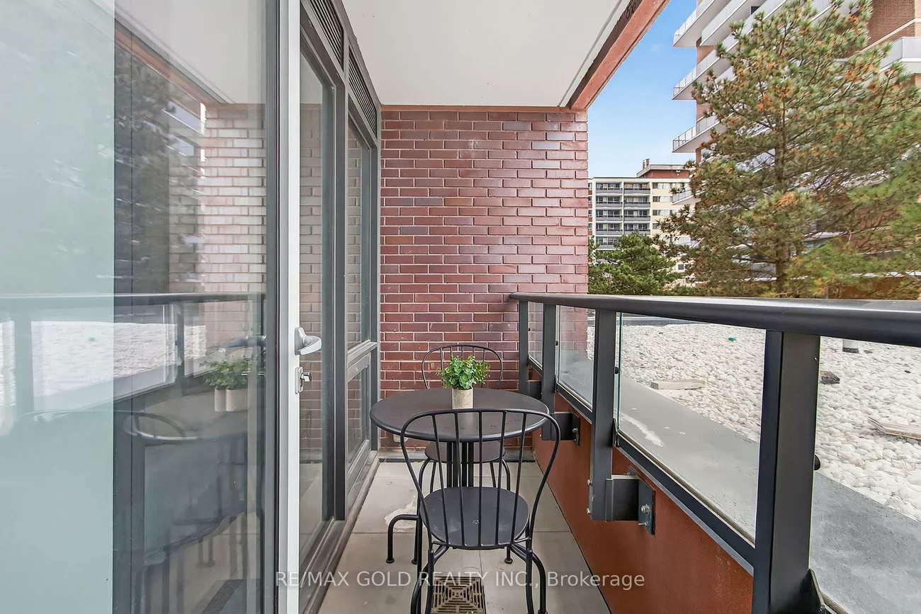 28, Ann, Port Credit, Mississauga