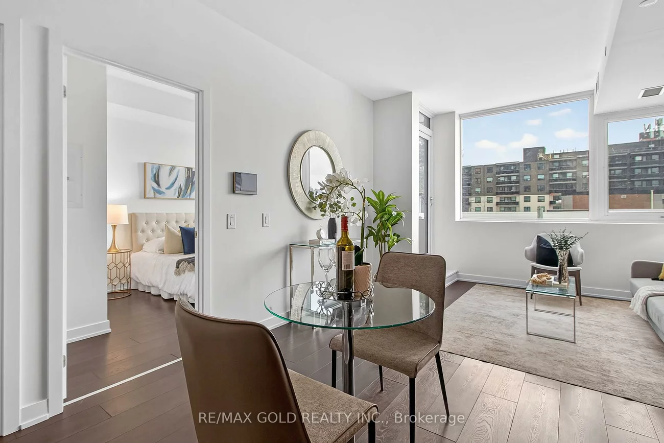 28, Ann, Port Credit, Mississauga