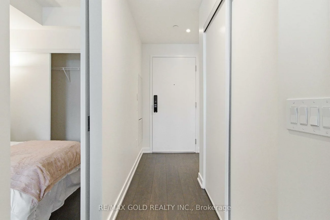 28, Ann, Port Credit, Mississauga