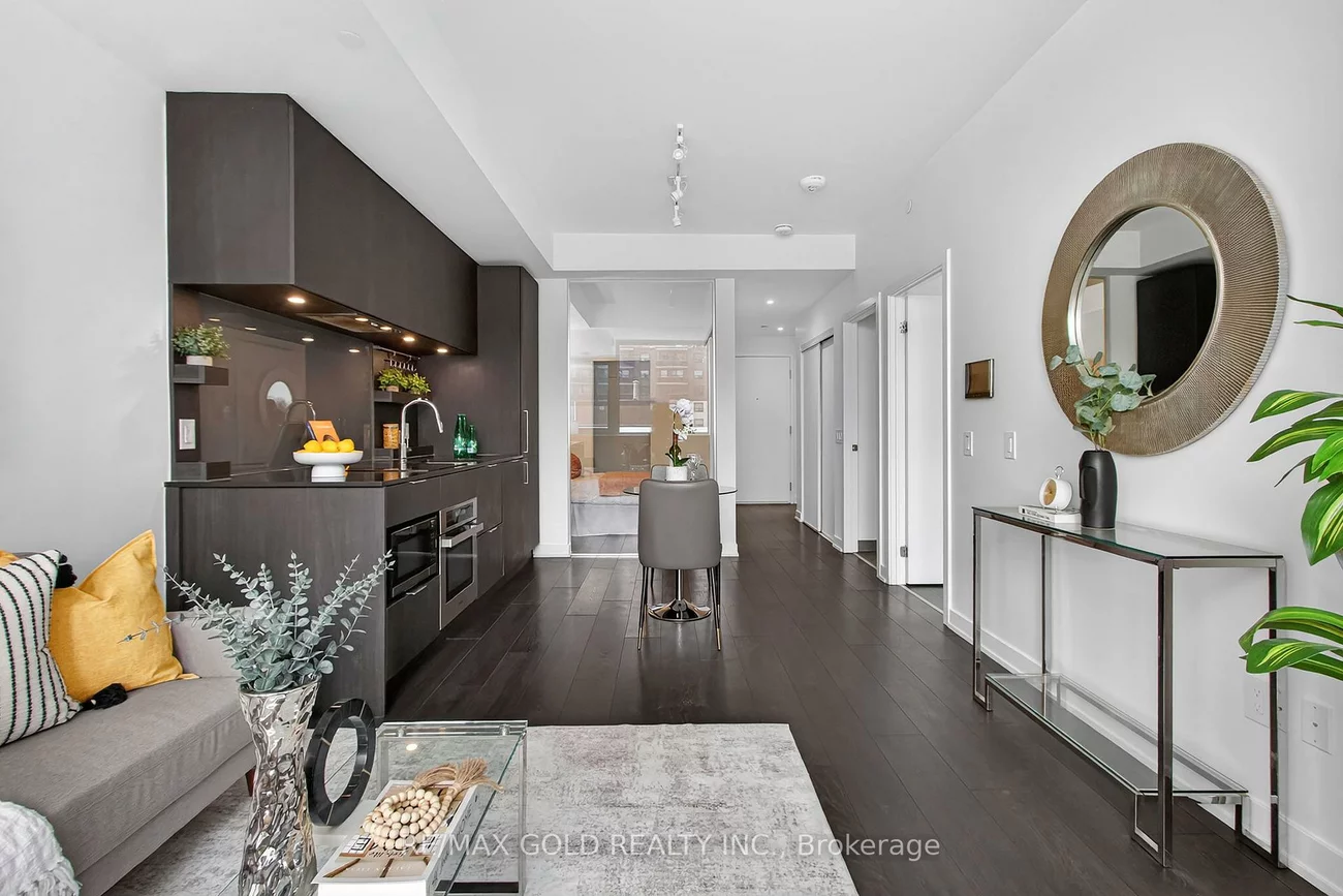 28, Ann, Port Credit, Mississauga