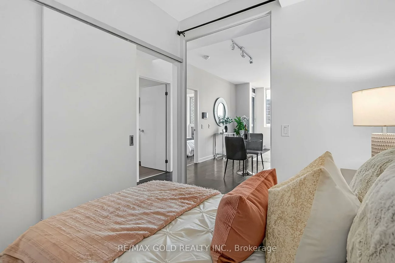 28, Ann, Port Credit, Mississauga