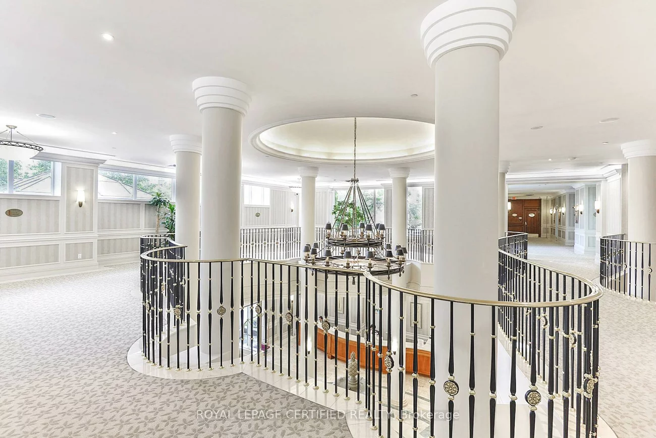 25, Kingsbridge Garden, Hurontario, Mississauga