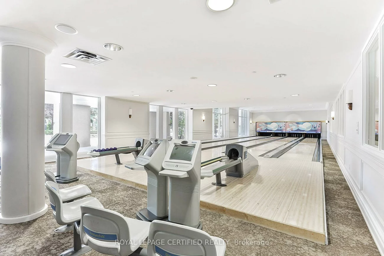 25, Kingsbridge Garden, Hurontario, Mississauga