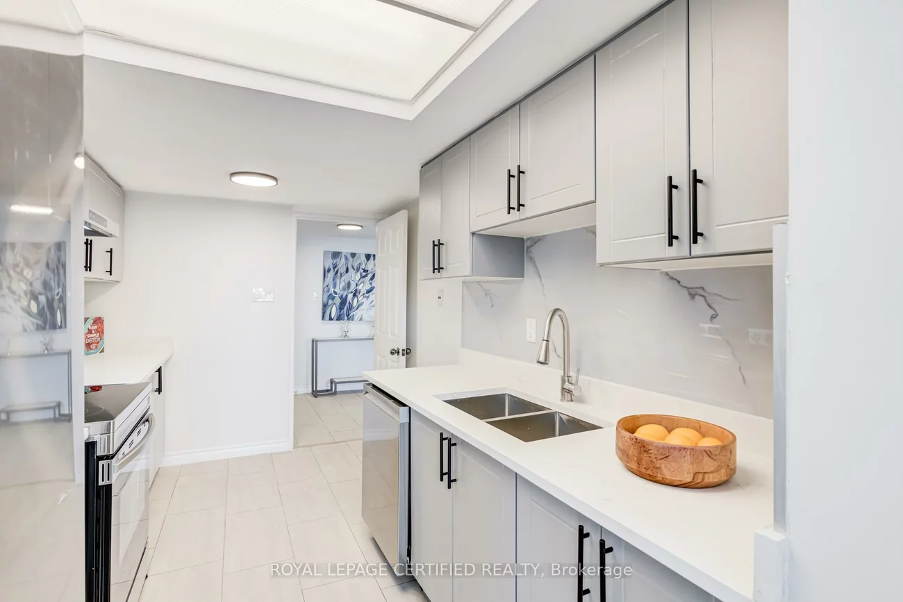 4460, Tucana, Hurontario, Mississauga