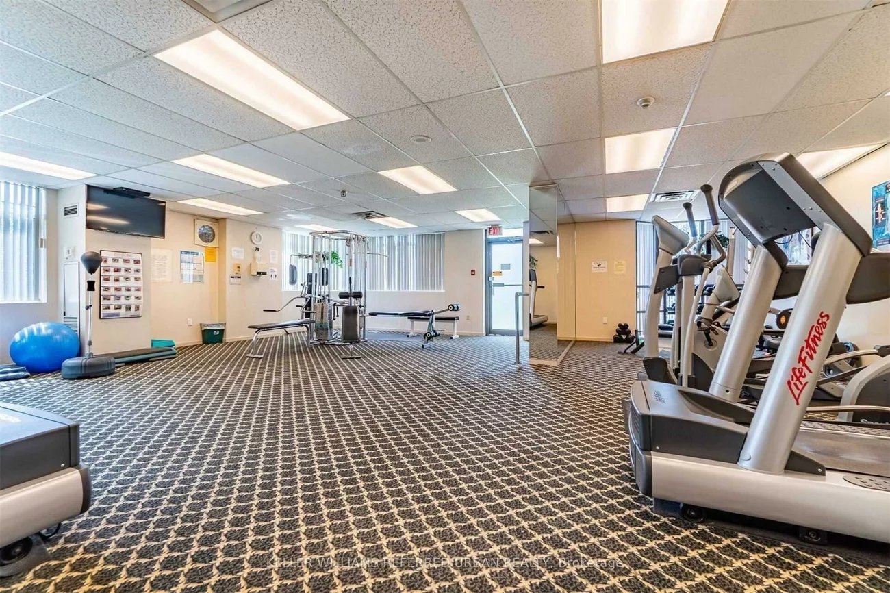 300, Webb, City Centre, Mississauga