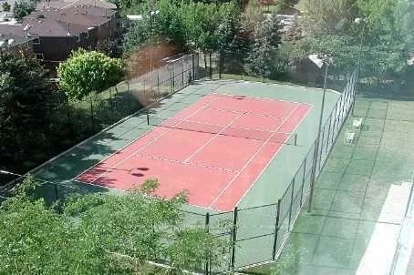 300, Webb, City Centre, Mississauga