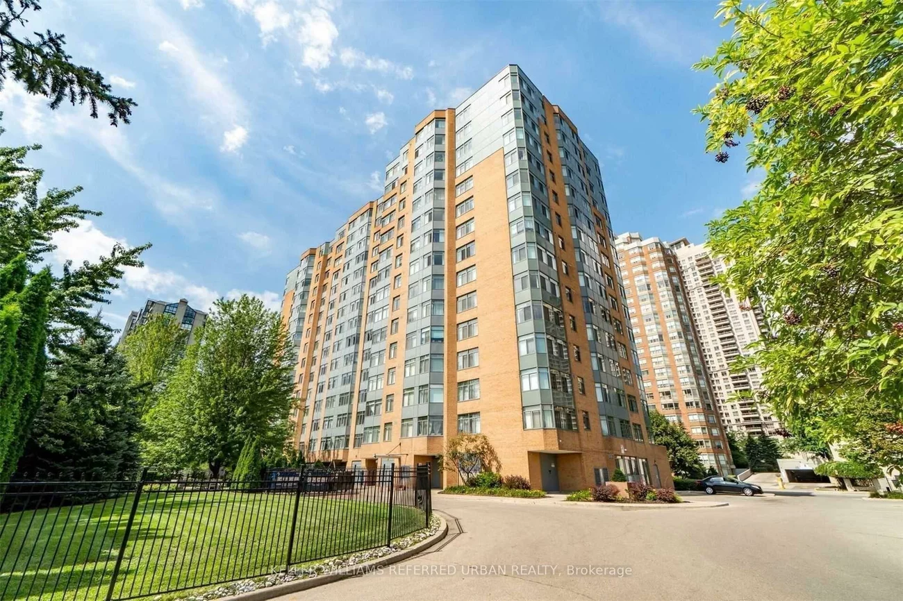 300, Webb, City Centre, Mississauga