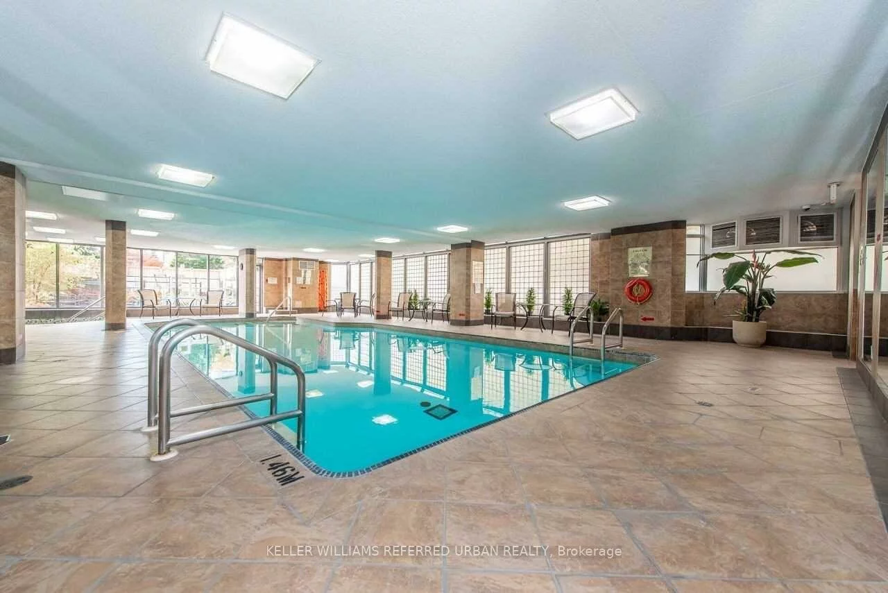 300, Webb, City Centre, Mississauga